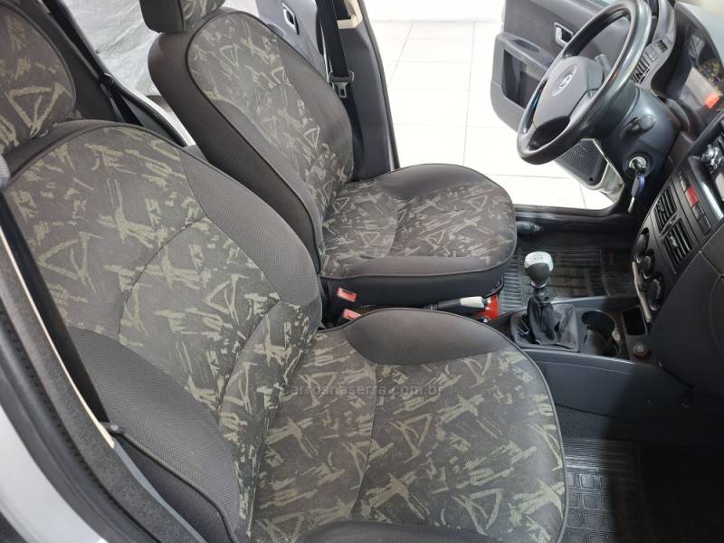 FIAT - PALIO - 2007/2007 - Prata - R$ 25.900,00