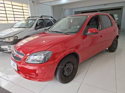 CHEVROLET - CELTA - 2013/2014 - Vermelha - R$ 34.000,00